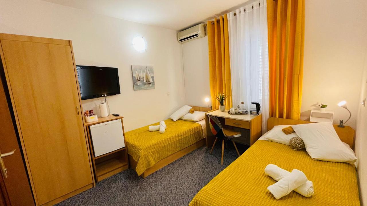 Apartmens And Rooms Madunic V Spalato Esterno foto