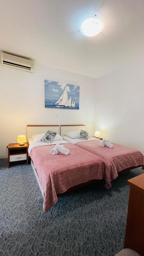Apartmens And Rooms Madunic V Spalato Esterno foto