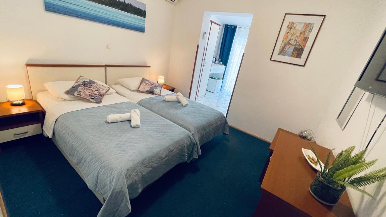 Apartmens And Rooms Madunic V Spalato Esterno foto