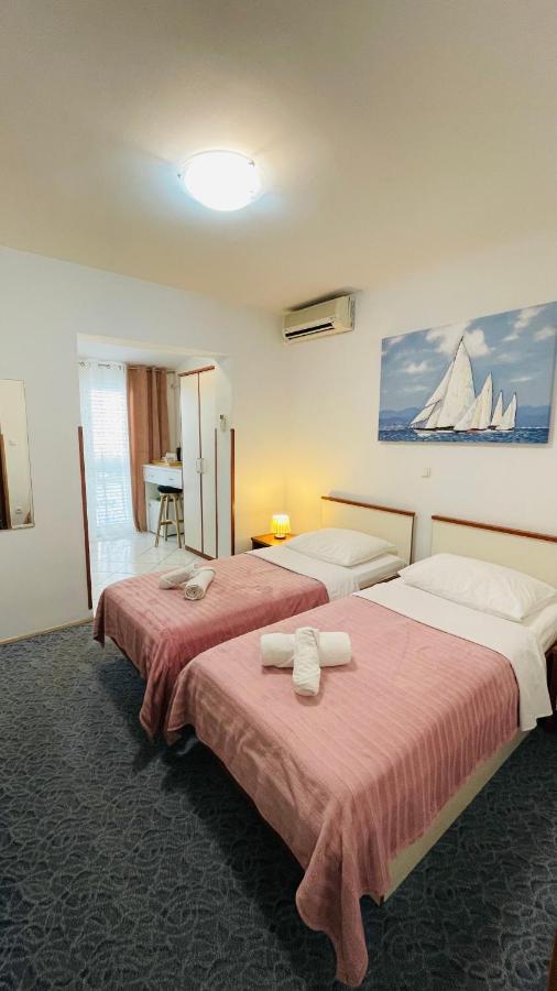 Apartmens And Rooms Madunic V Spalato Esterno foto