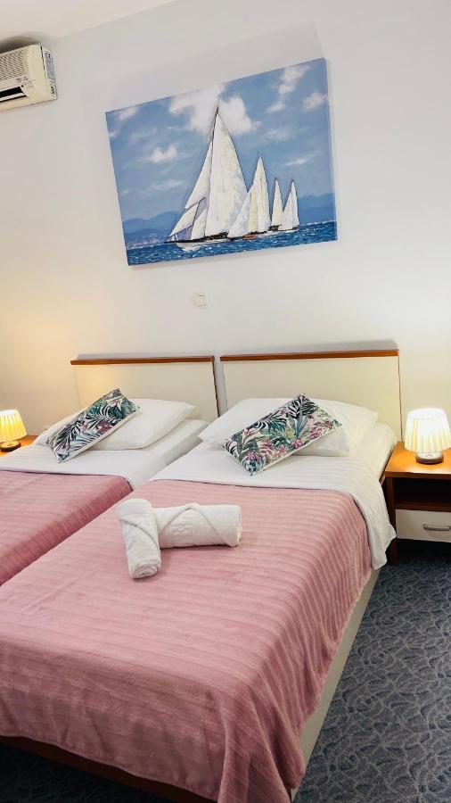 Apartmens And Rooms Madunic V Spalato Esterno foto