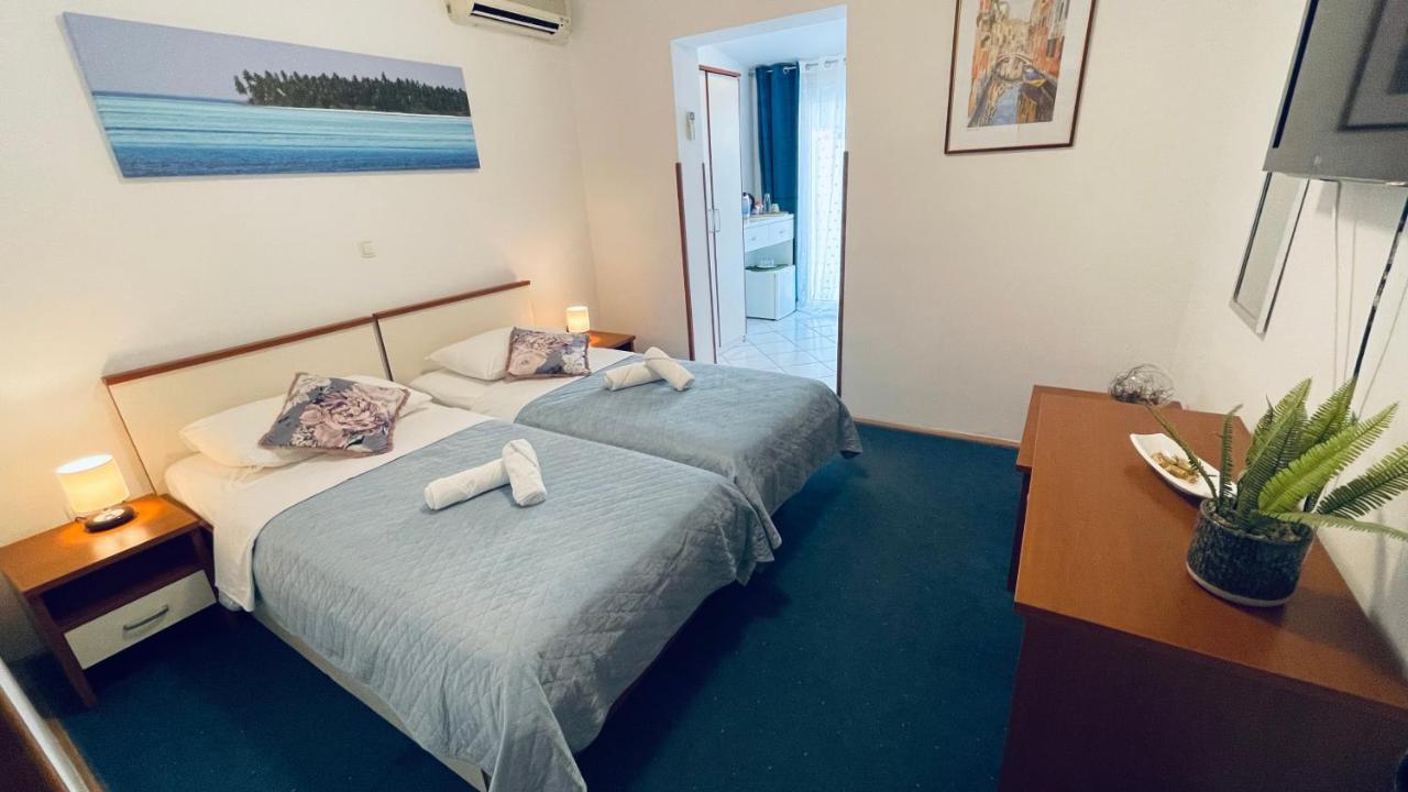 Apartmens And Rooms Madunic V Spalato Esterno foto
