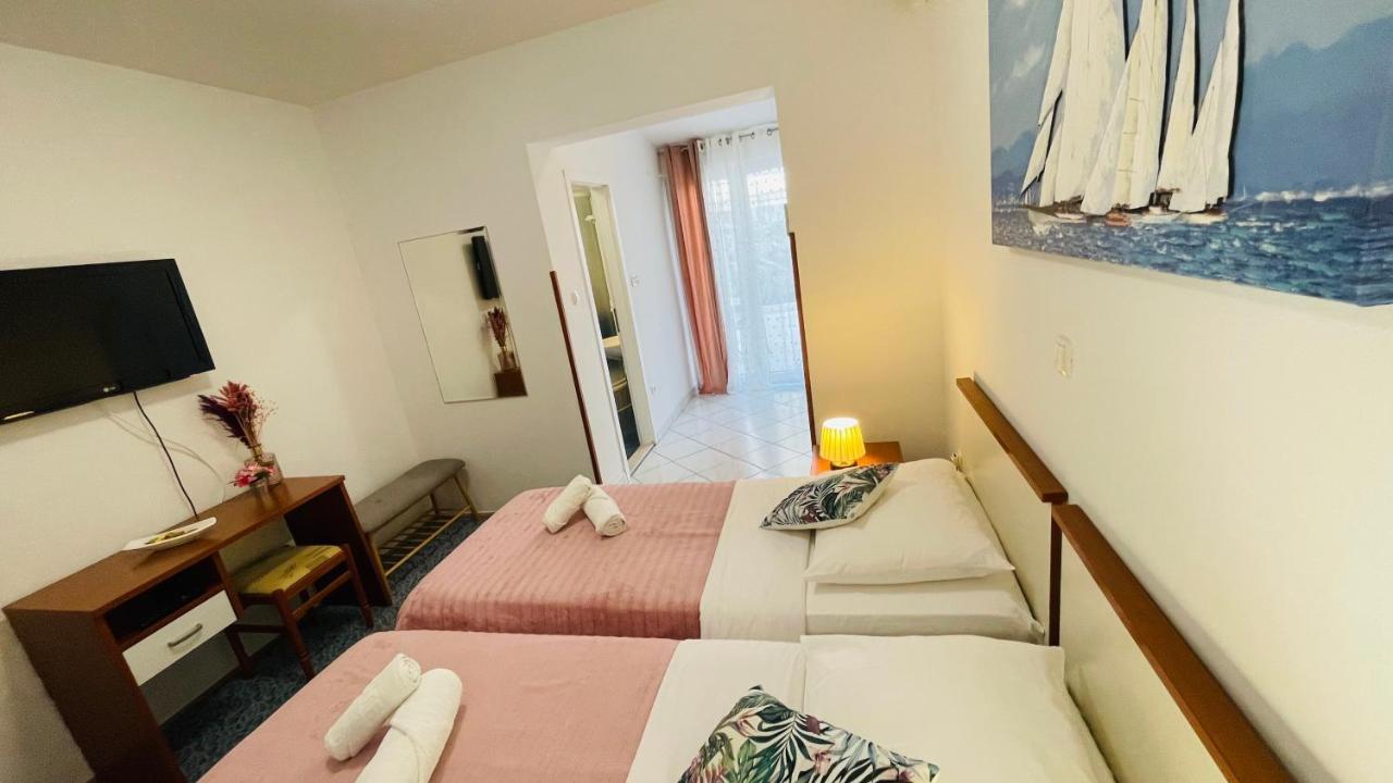 Apartmens And Rooms Madunic V Spalato Esterno foto